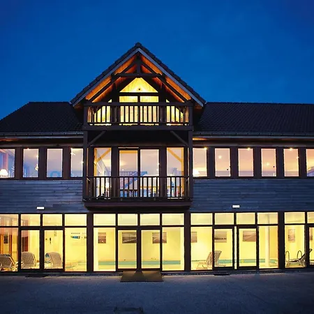 Casa de Férias Le Domaine Du Val Laviers Wooden House For 6 Pers Grand-Laviers