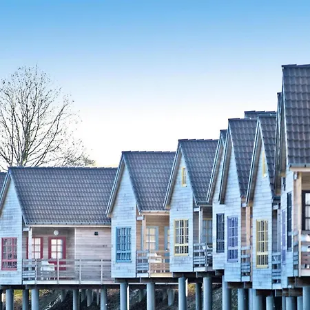 Дом отдыха Le Domaine Du Val, Grand-laviers, Wooden House For 6 Pers Grand-Laviers