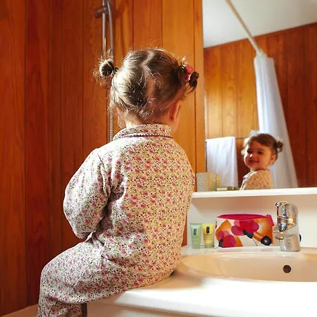 Дом отдыха Le Domaine Du Val, Grand-laviers, Wooden House For 6 Pers